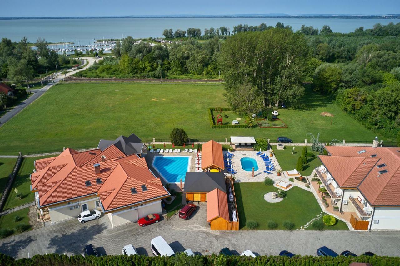 Villa Plattensee فونيارتْسفاشغ المظهر الخارجي الصورة